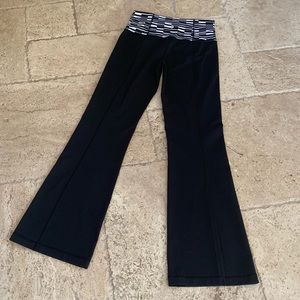Lululemon Yoga Pants. Slight pilling in crotch. Almost 32” inseam.